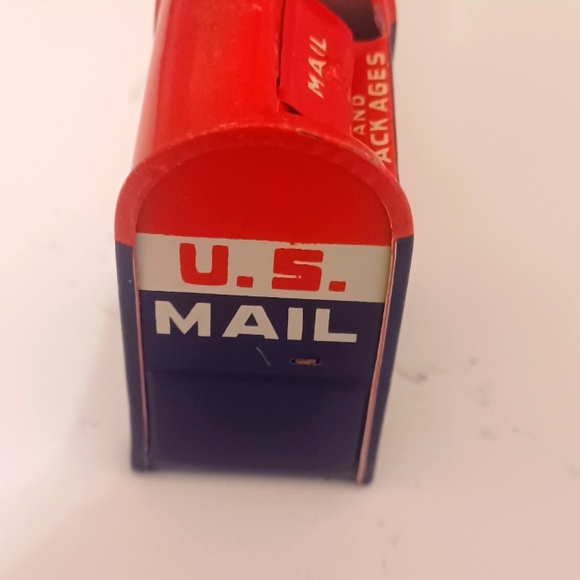 Vintage Mini U.S. Mailbox w/Key - Picture 3 of 7